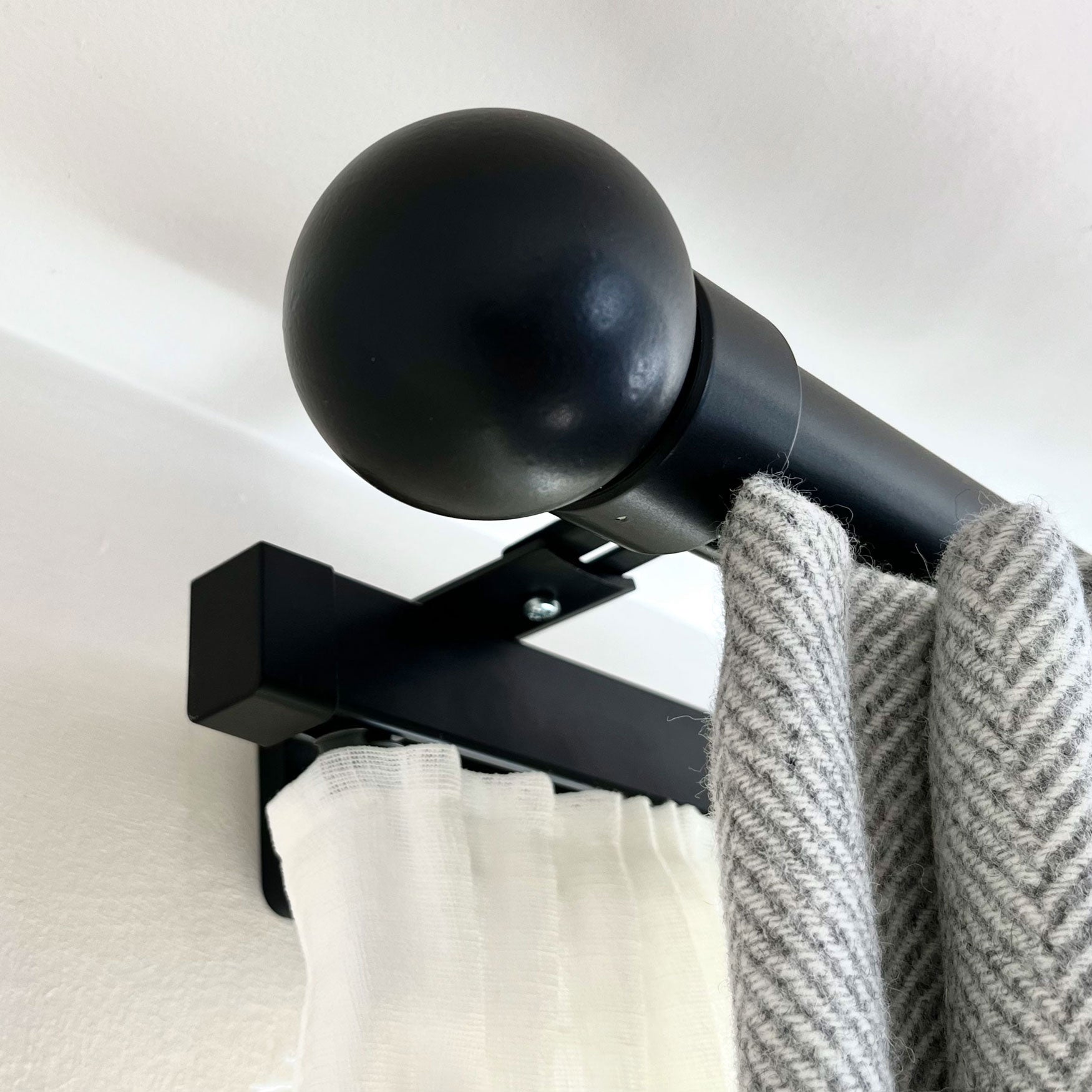 Round38 double wall fix curtain track pack with Ball finials