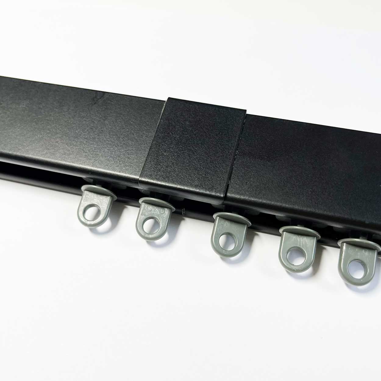 Square30 curtain track joiner and cover (for Bendable Tracks)