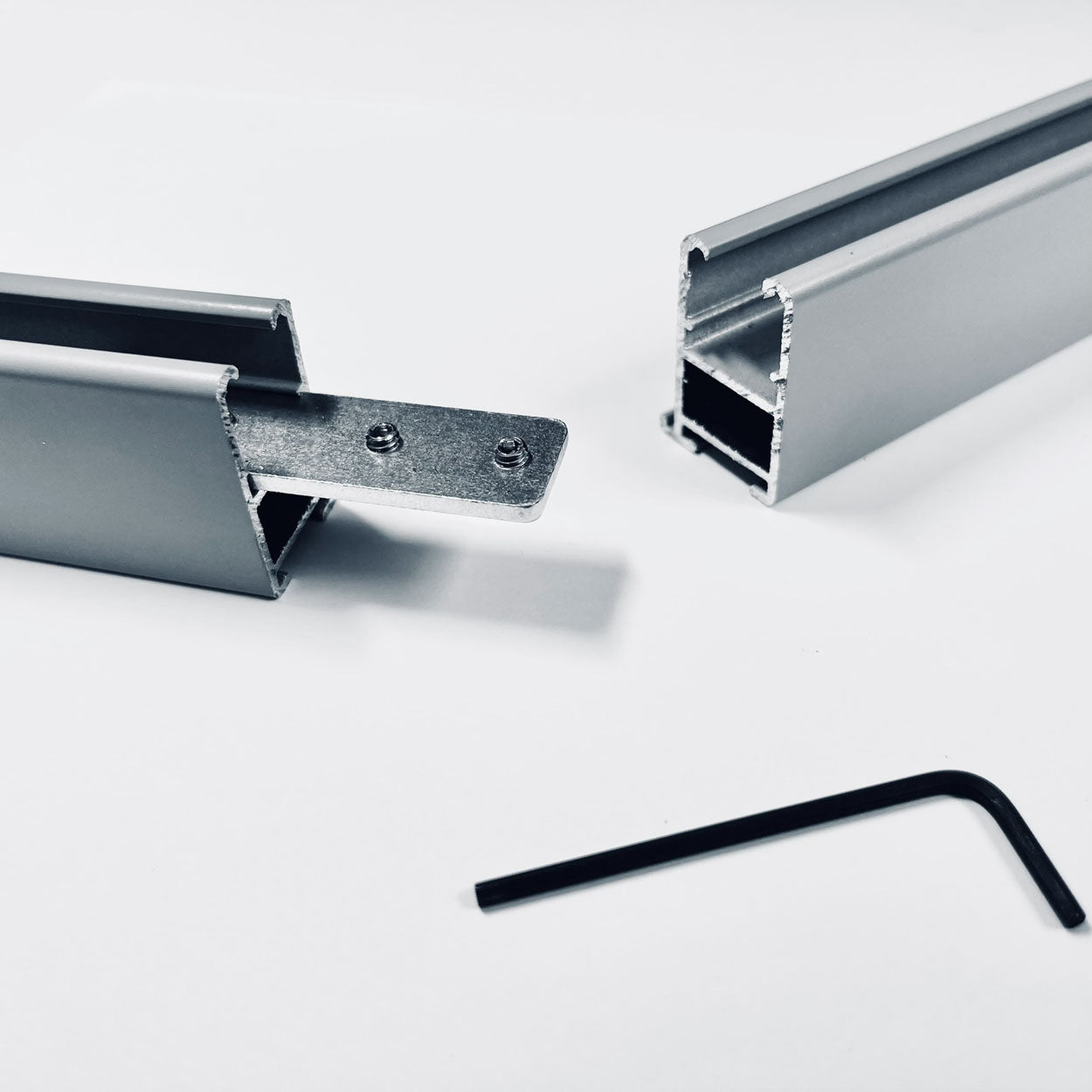 Square30 curtain track joiner and cover (for Straight Tracks)