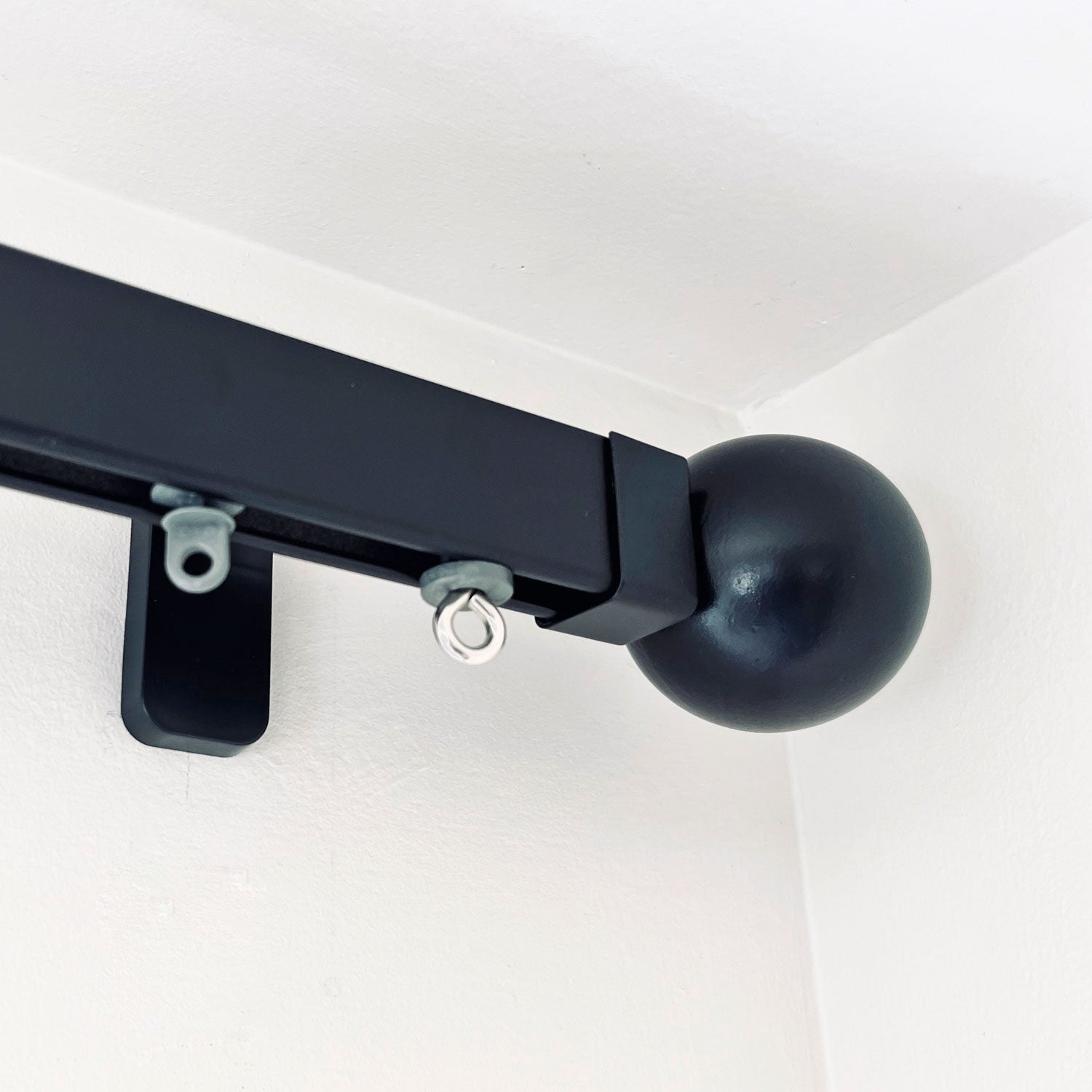 Square30 STRAIGHT curtain track pack with Ball finials - Wall Fix